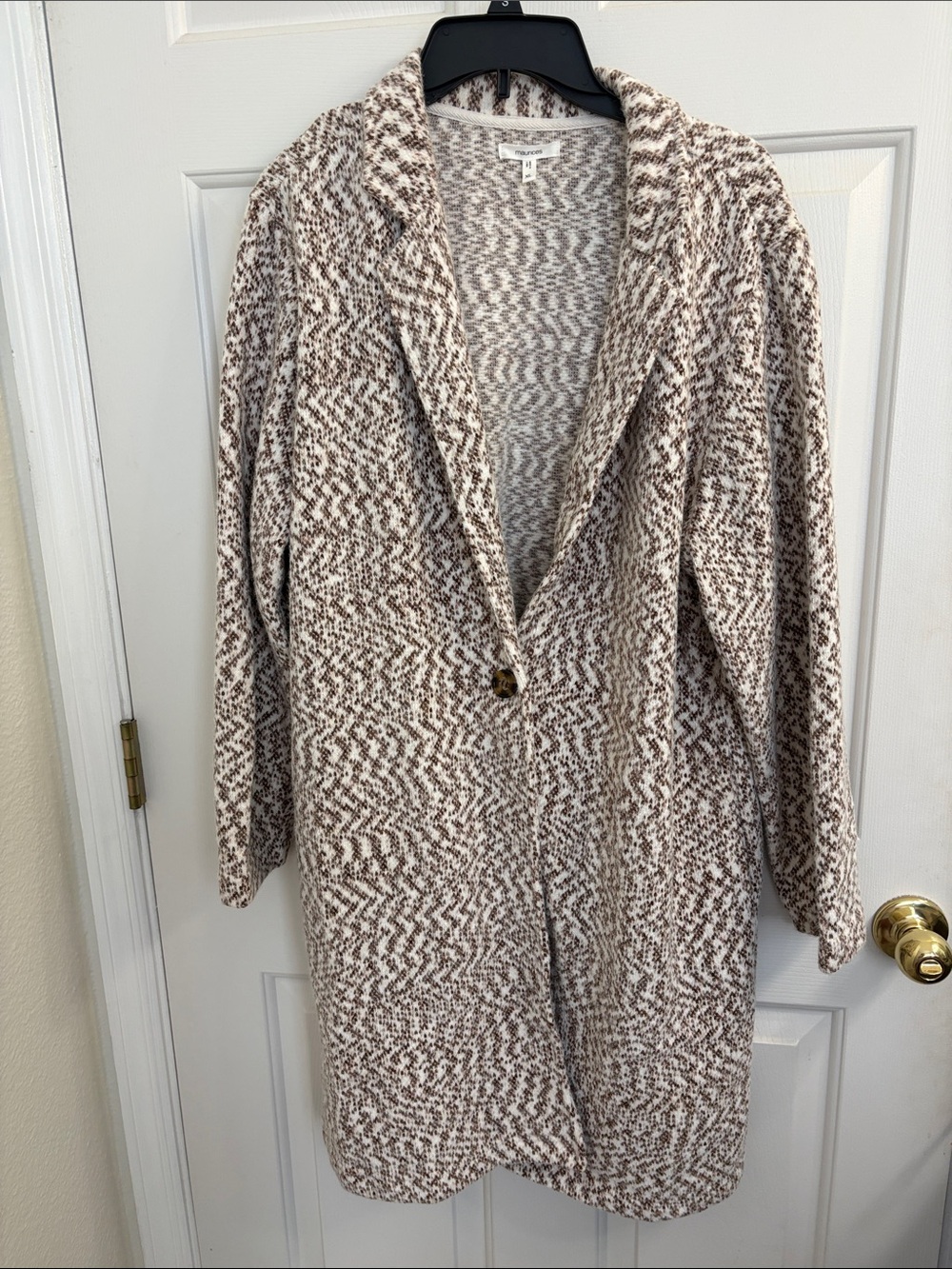 BEAUTIFUL Maurices Cream and Brown Patterned Knit Trench Coat